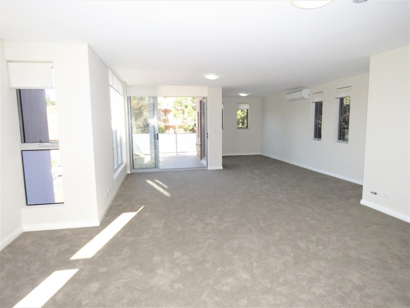 2/21 Priddle Street, Westmead NSW 2145