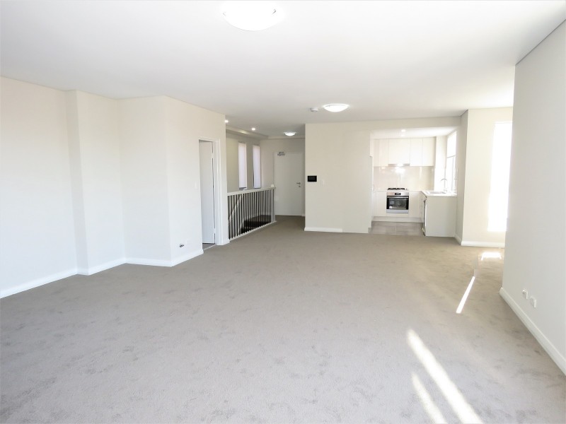 2/21 Priddle Street, Westmead NSW 2145