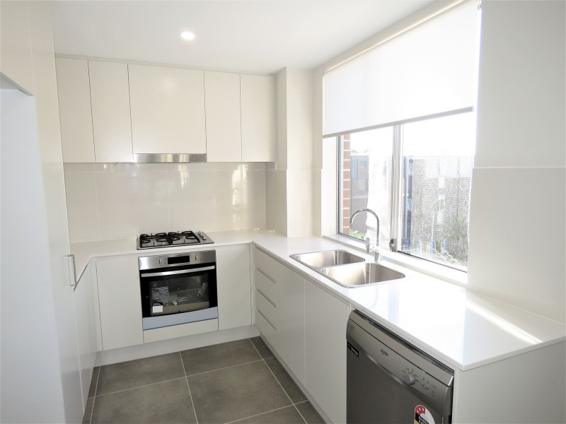 2/21 Priddle Street, Westmead NSW 2145