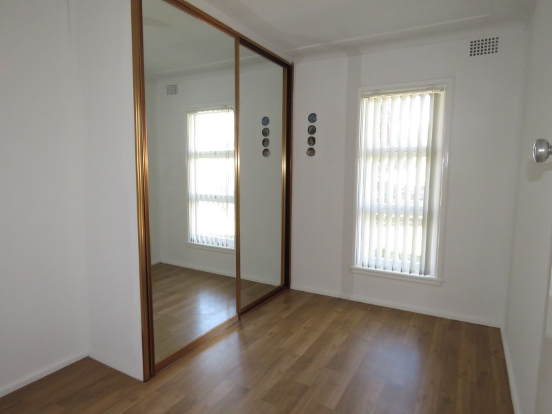 16 Jones Street, Pendle Hill NSW 2145