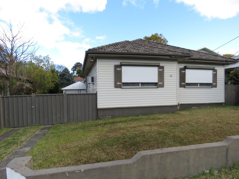 38 Oatlands Street, Wentworthville NSW 2145