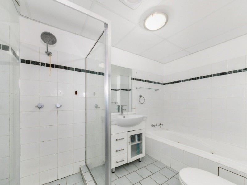 402/91A Bridge Road, Westmead NSW 2145