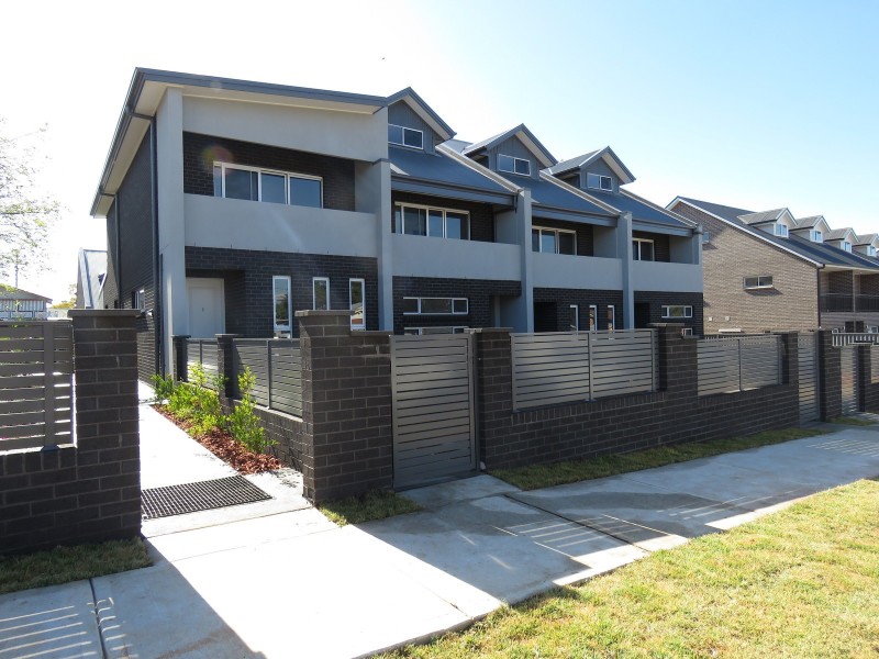 10/2 Water Street, Wentworthville NSW 2145