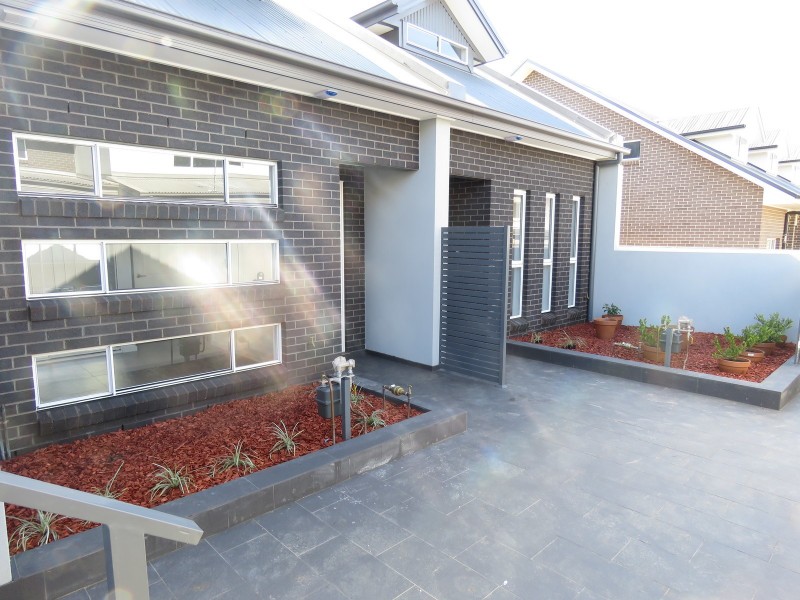 10/2 Water Street, Wentworthville NSW 2145