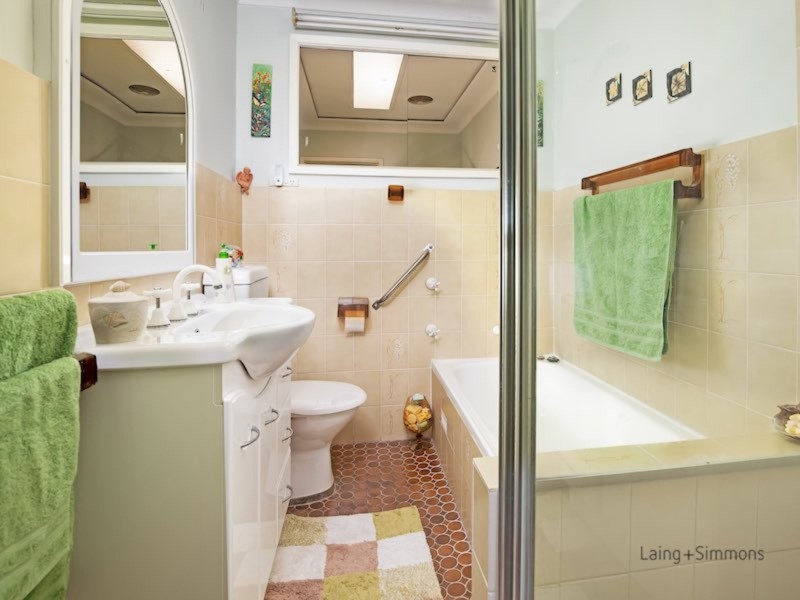 27 Apple Street, Constitution Hill NSW 2145