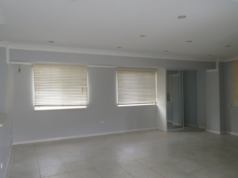 1/11 Michelle Drive, Constitution Hill NSW 2145