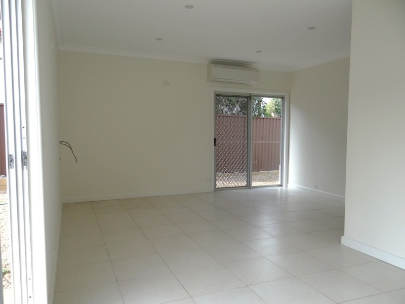 55 Scott Street, Toongabbie NSW 2146