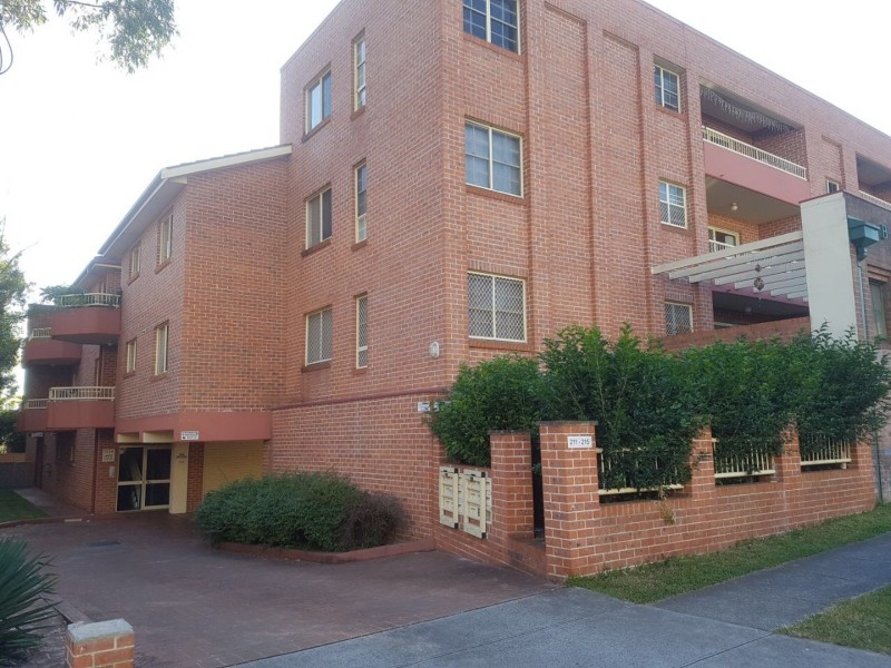 3/211 Dunmore Street, Wentworthville NSW 2145