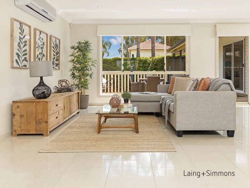 11 Birtles Ave, Pendle Hill NSW 2145