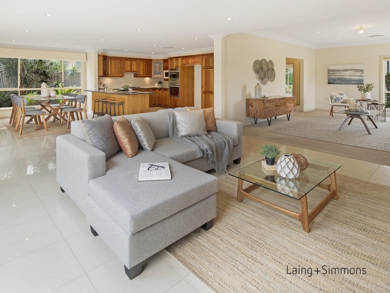 11 Birtles Ave, Pendle Hill NSW 2145