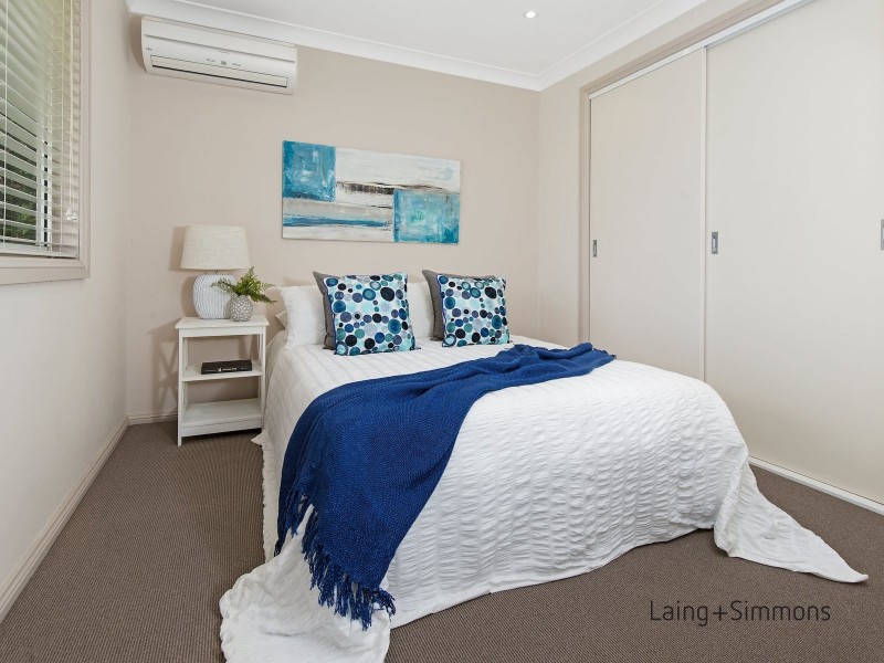 11 Birtles Ave, Pendle Hill NSW 2145