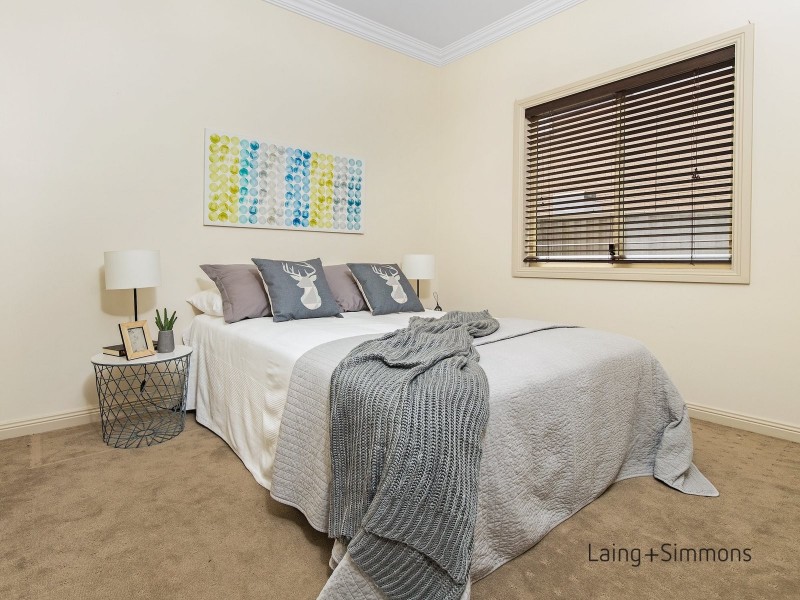 11 Birtles Ave, Pendle Hill NSW 2145