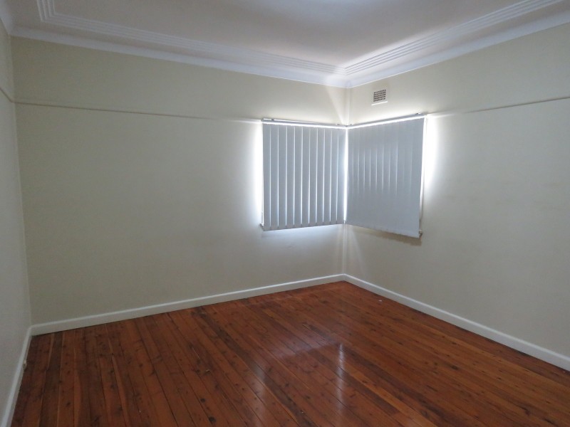 14 Pendle Way, Pendle Hill NSW 2145