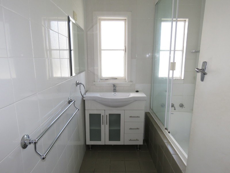 14 Pendle Way, Pendle Hill NSW 2145