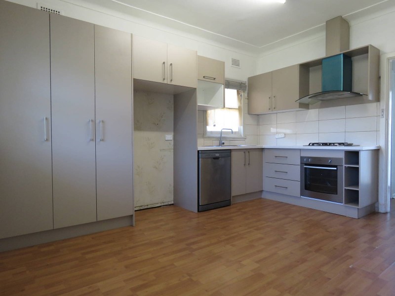 5 Warman Street, Pendle Hill NSW 2145