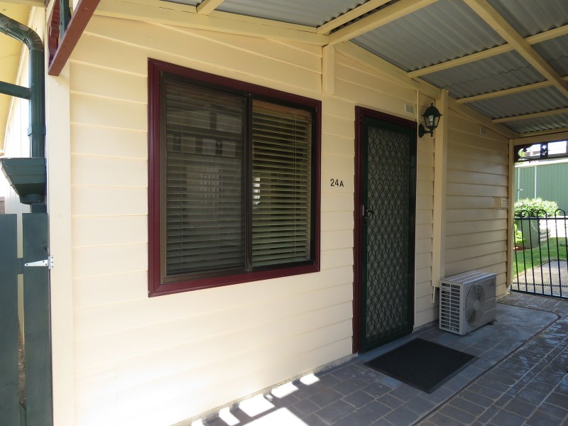 24A Scott Street, Toongabbie NSW 2146