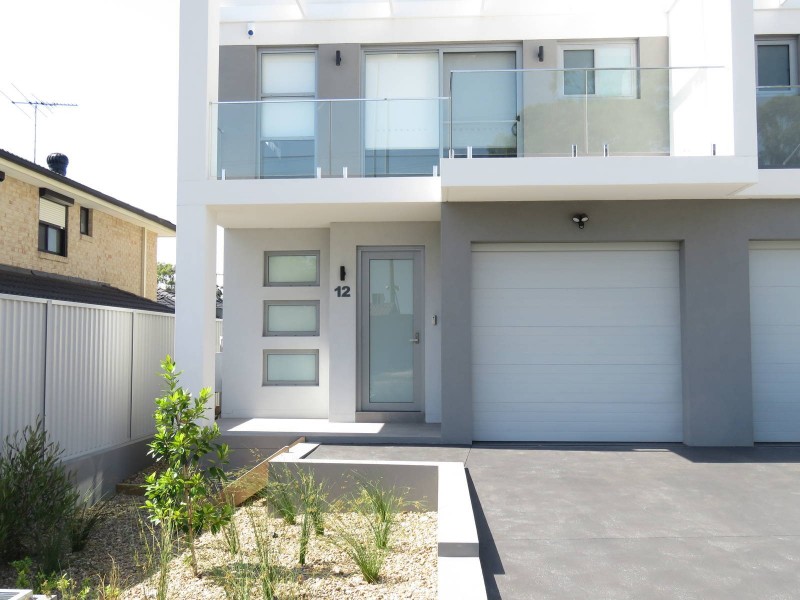 12 Hollywood Street, South Wentworthville NSW 2145