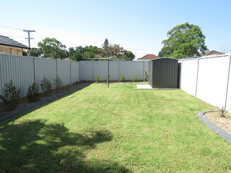 12 Hollywood Street, South Wentworthville NSW 2145