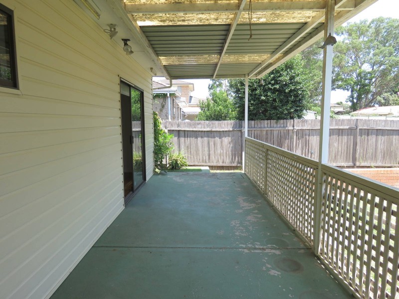 6 Ballandella Road, Toongabbie NSW 2146