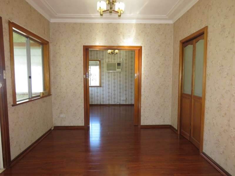 109 Ballandella Road, Toongabbie NSW 2146