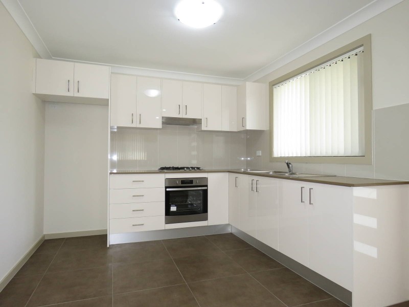 13A Derbyshire Avenue, Toongabbie NSW 2146