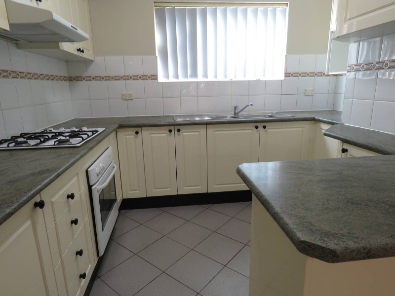 8/211 Dunmore Street, Wentworthville NSW 2145