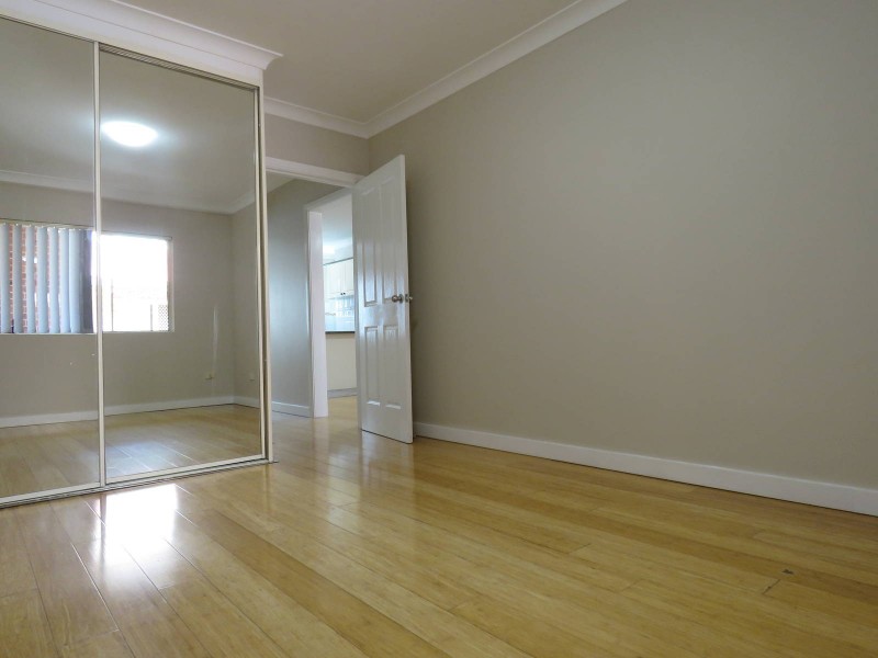 8/211 Dunmore Street, Wentworthville NSW 2145