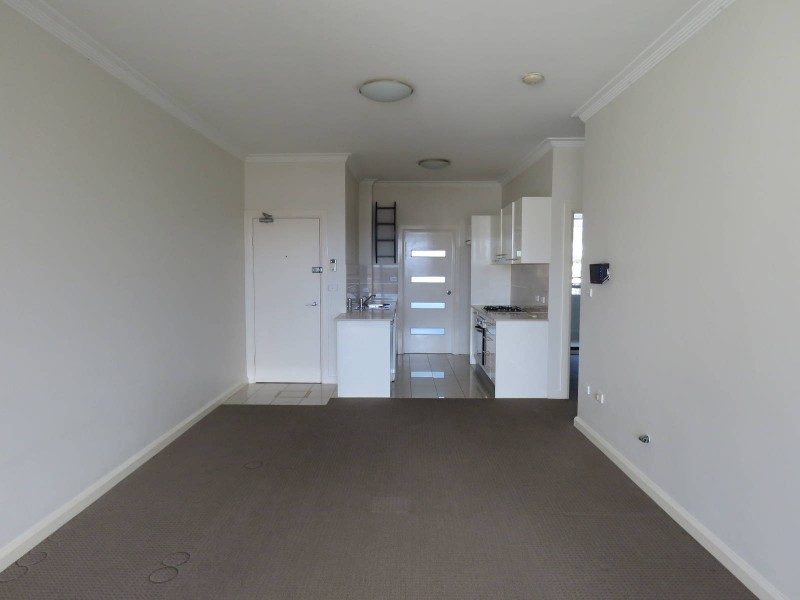 12 /8-10 Lydbrook Street, Wentworthville NSW 2145