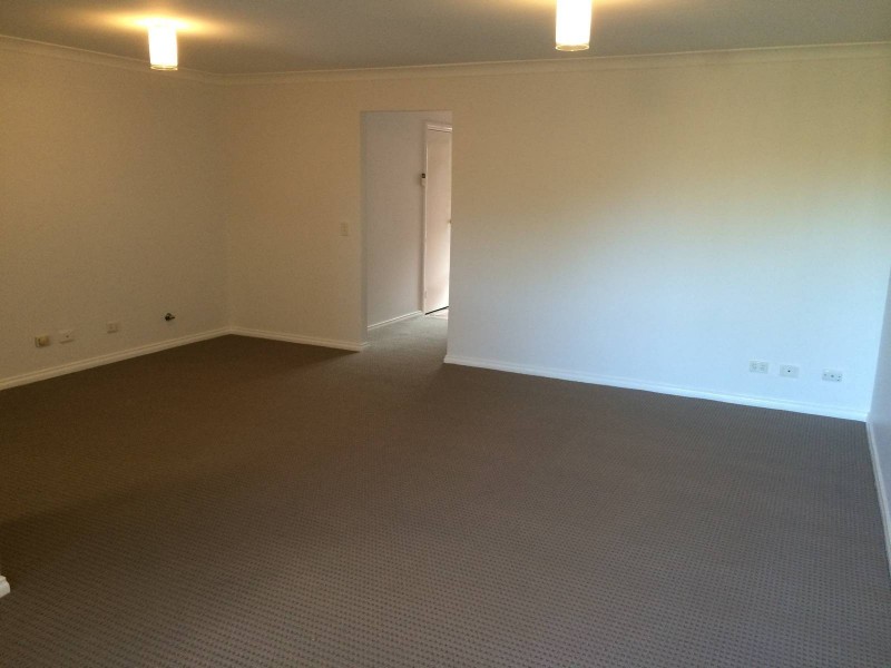 15/6 Binalong Road, Pendle Hill NSW 2145