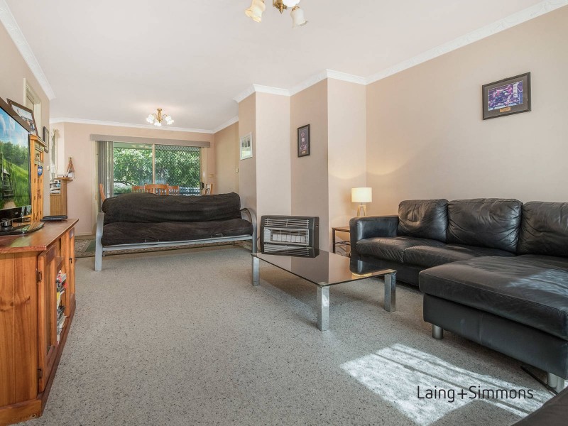 4/88 Ballandella Road, Toongabbie NSW 2146