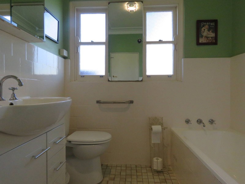 3 Stapleton Street, Wentworthville NSW 2145