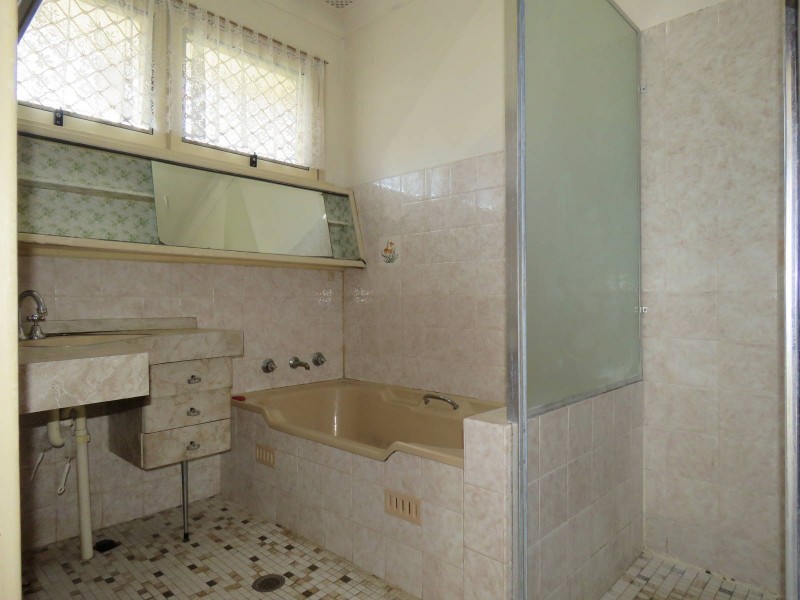 43 Fulton Avenue, Wentworthville NSW 2145