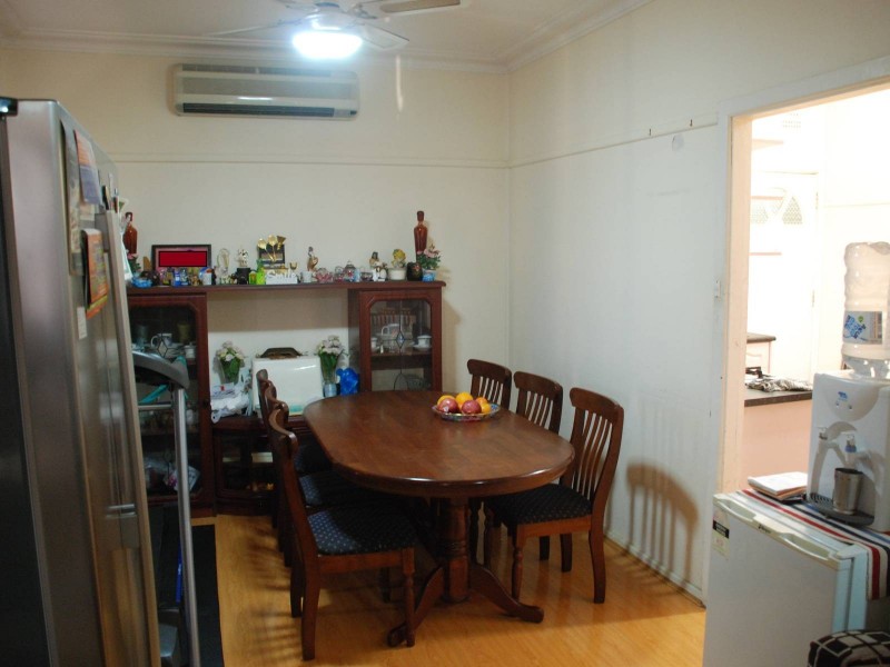 69 Ballandella Road, Toongabbie NSW 2146