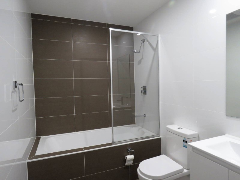 2/58 Fitzwilliam Road, Toongabbie NSW 2146