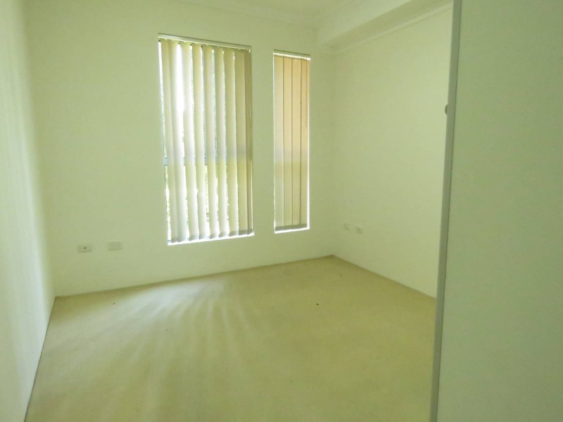 2/30-44 Railway Terrace, Merrylands NSW 2160