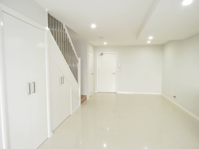 310/12 Fourth Avenue, Blacktown NSW 2148