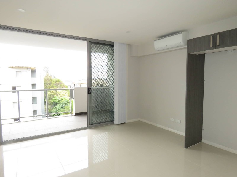 310/12 Fourth Avenue, Blacktown NSW 2148