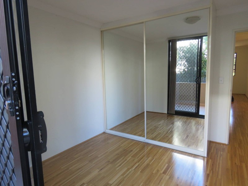 3/10-12 Reid Avenue, Westmead NSW 2145