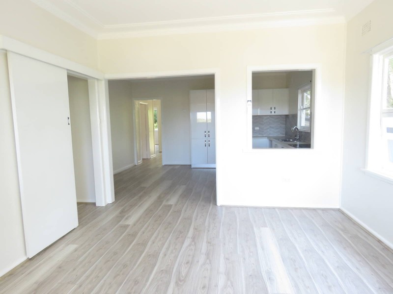 8 Burra Street, Pendle Hill NSW 2145