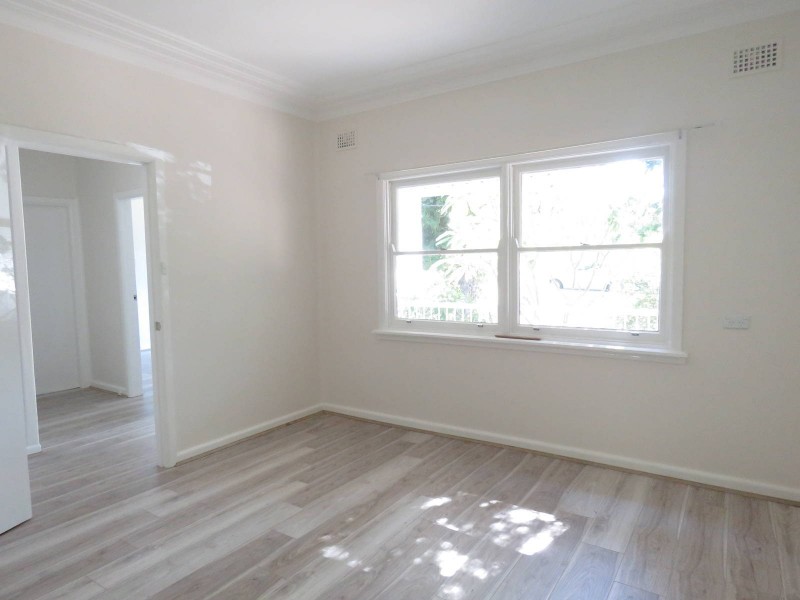 8 Burra Street, Pendle Hill NSW 2145