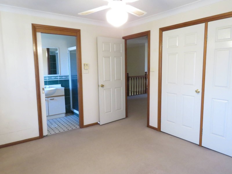 2/32 Otto Street, Merrylands West NSW 2160