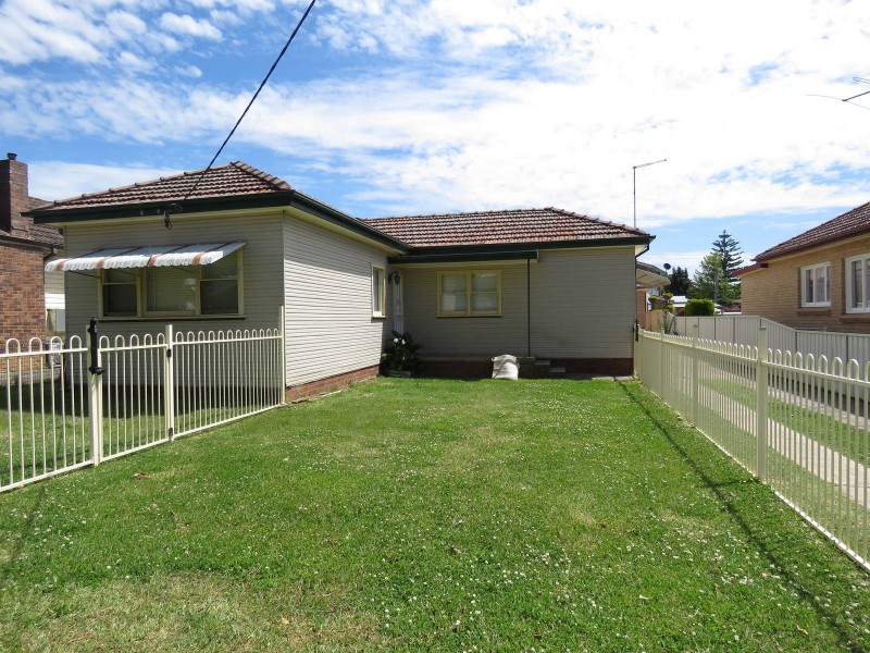 14 Melody Street, Toongabbie NSW 2146