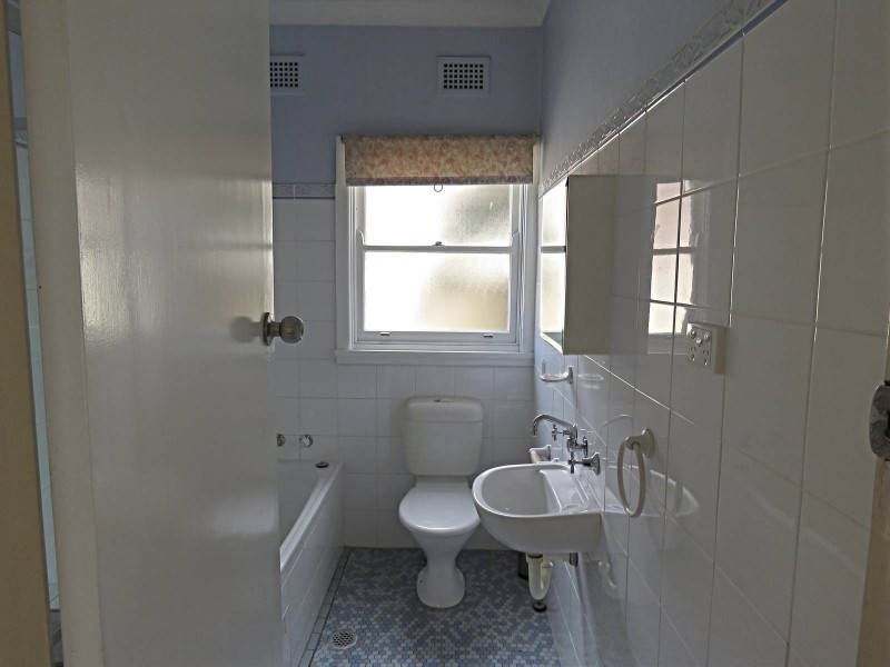 14 Melody Street, Toongabbie NSW 2146