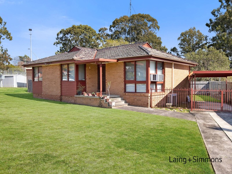 1 Raphael Place, Old Toongabbie NSW 2146