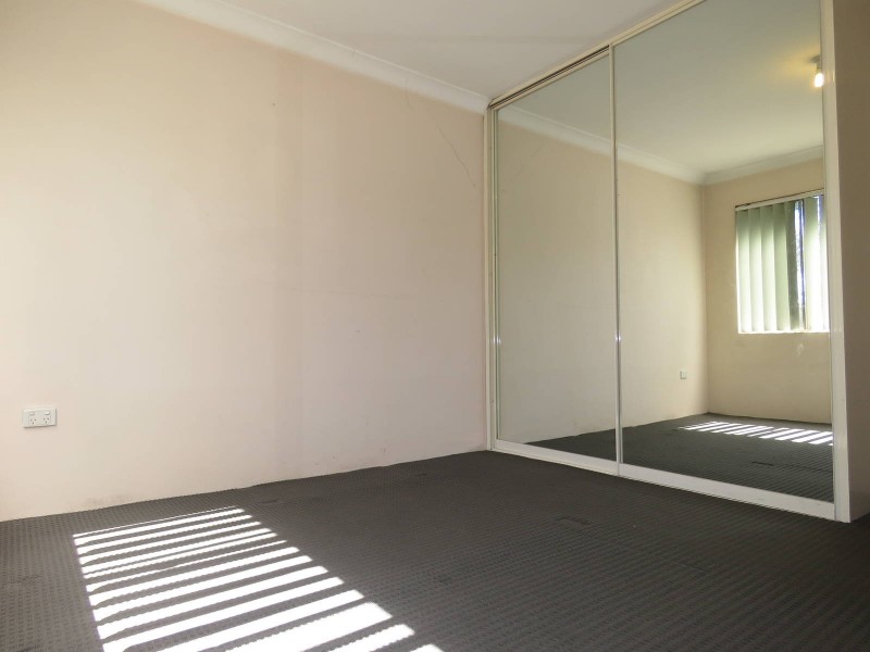 22/261 Dunmore Street, Pendle Hill NSW 2145