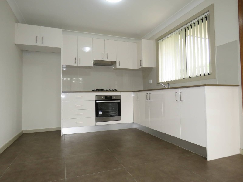 13A Derbyshire Avenue, Toongabbie NSW 2146