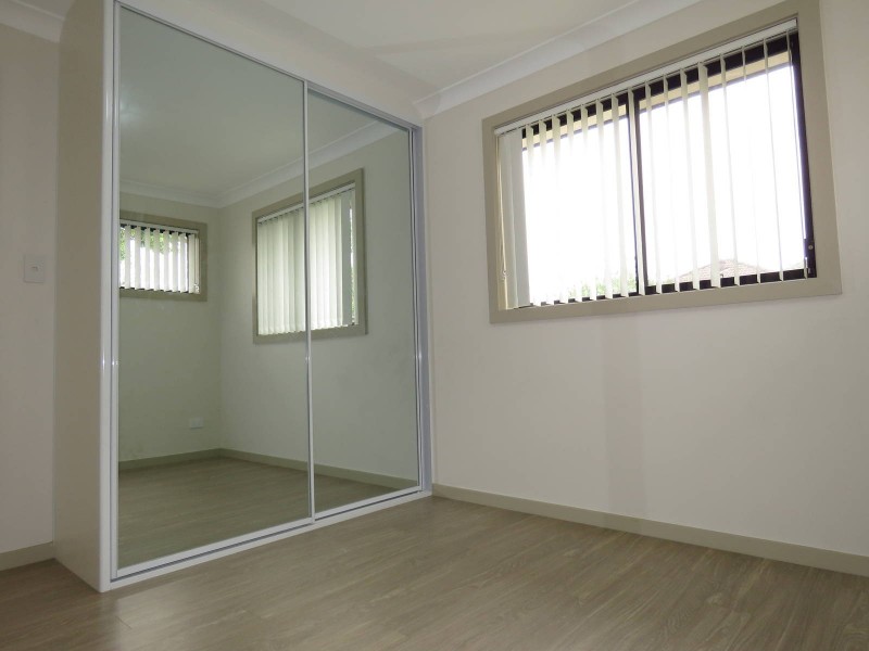 13A Derbyshire Avenue, Toongabbie NSW 2146