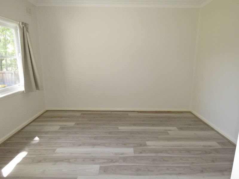 8 Burra Street, Pendle Hill NSW 2145