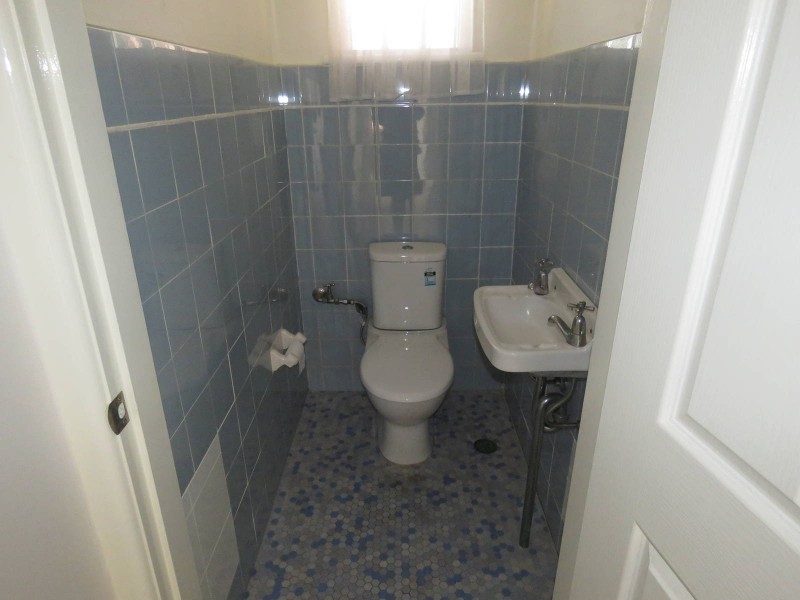 8 Burra Street, Pendle Hill NSW 2145