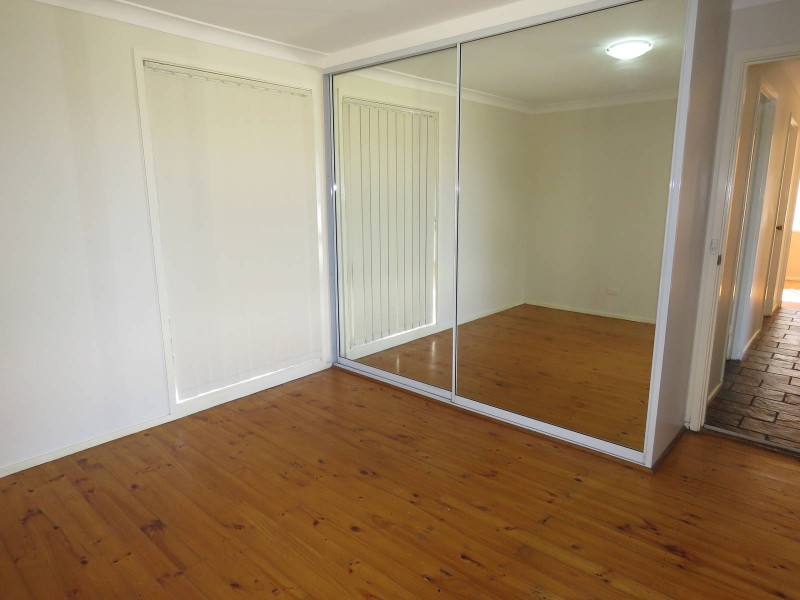 3 Groundsel Avenue, Macquarie Fields NSW 2564